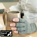 IMAK Arthritis Gloves compression detail