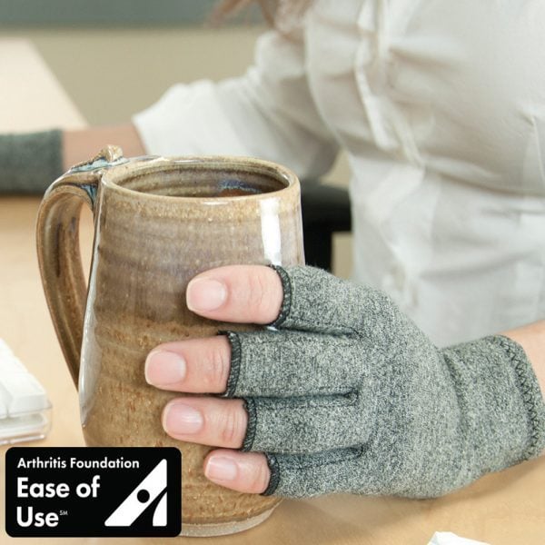 IMAK Arthritis Gloves compression detail