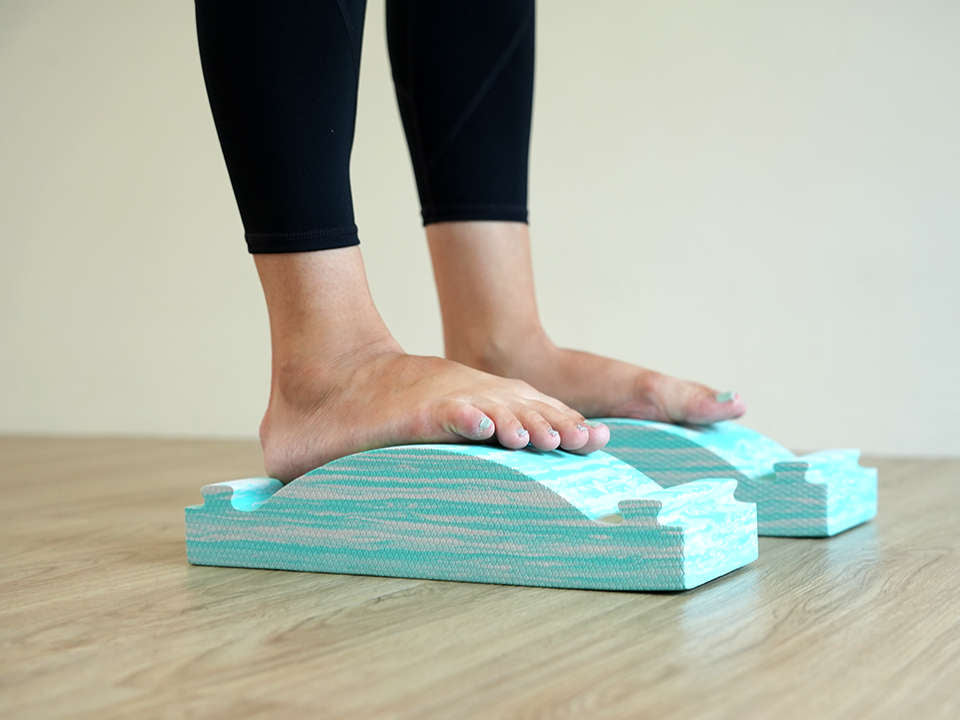 Moon block for rehabilitation and balance exercises