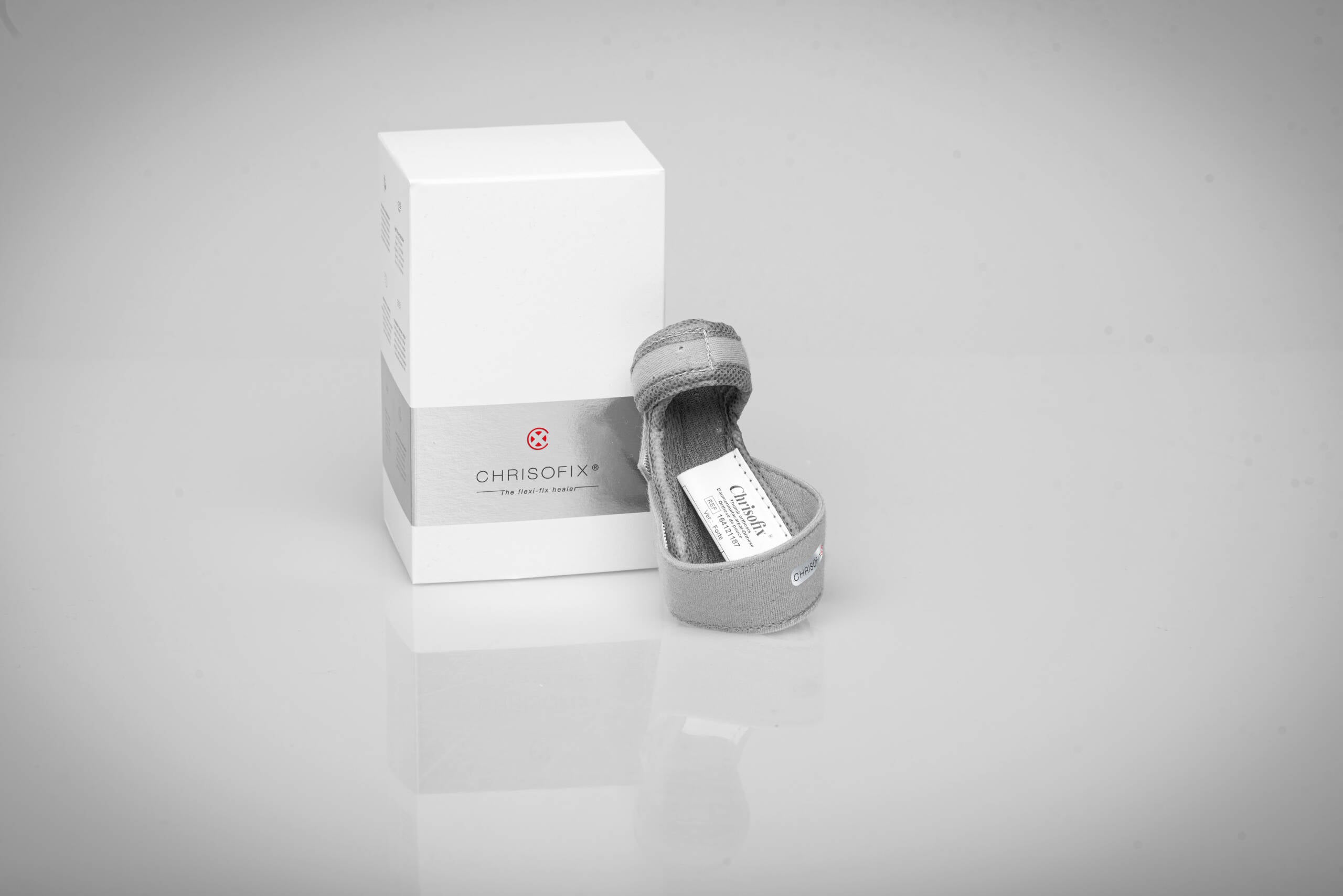 Chrisofix Thumb Orthosis fastening straps