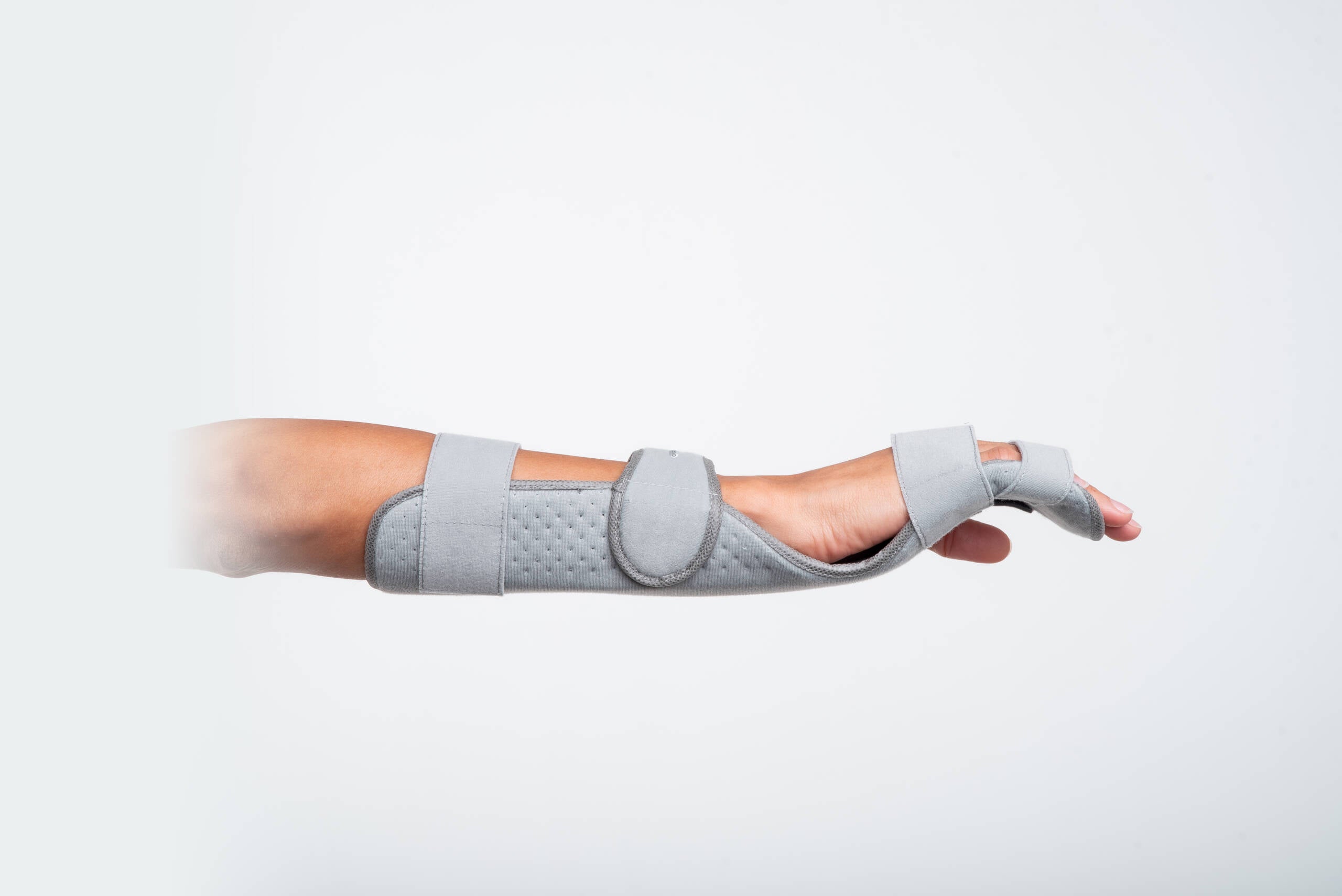 Chrisofix Universal Resting Orthosis worn on the wrist