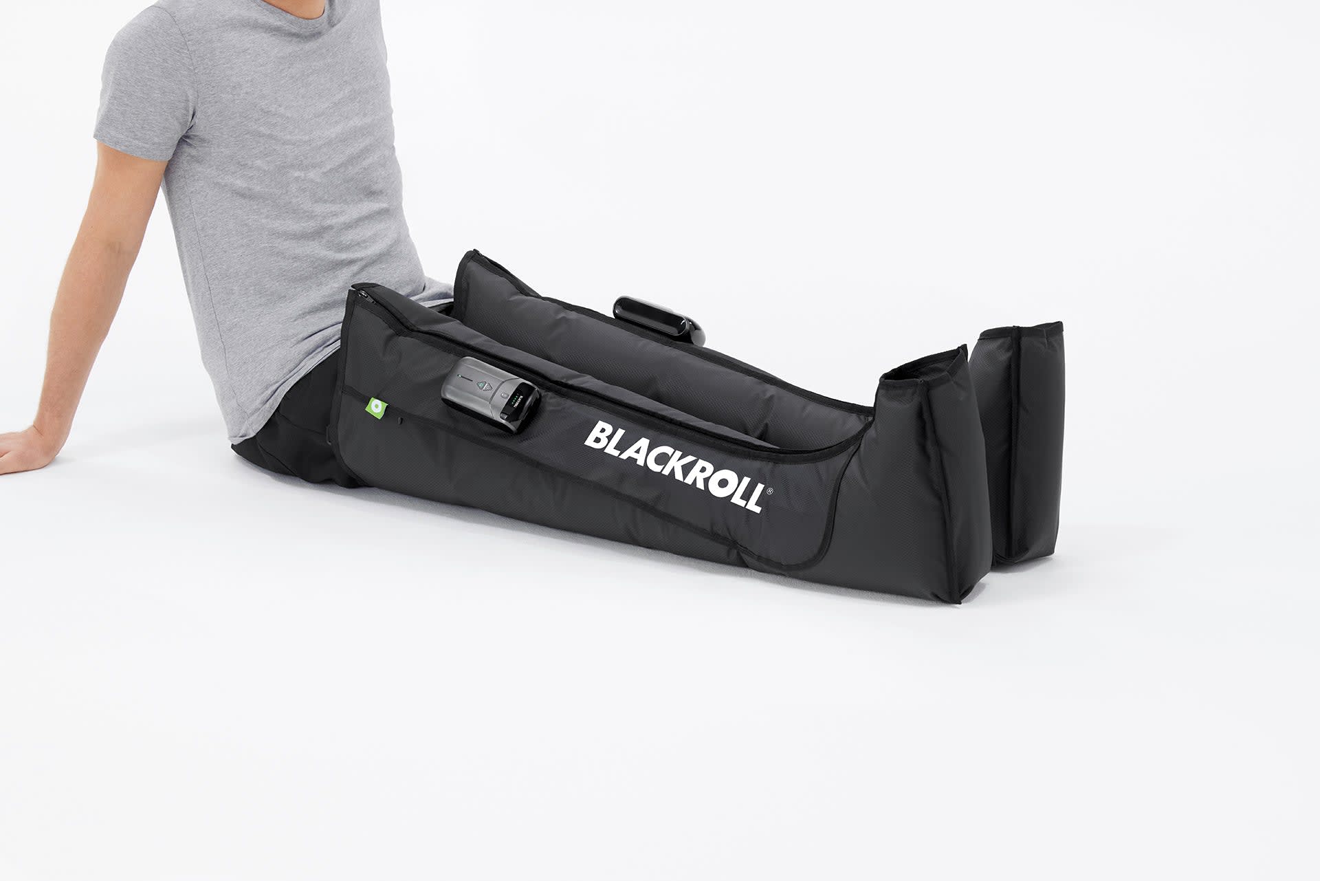 BLACKROLL Compression Boots hose connection